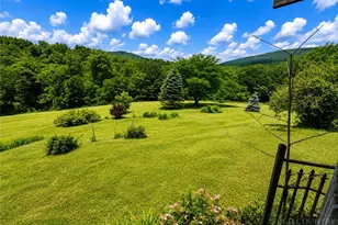 38 Sapphire Ln, Troutdale, VA 24378 - Photo 3
