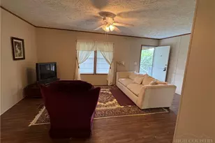 38 Sapphire Ln, Troutdale, VA 24378 - Photo 7