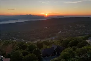 211 Oz Rd, Beech Mountain, NC 28604 - Photo 5