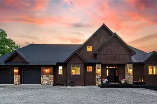 211 Oz Rd, Beech Mountain, NC 28604 - Photo 1