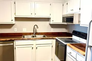 303 Sugar Top Dr, Sugar Mountain, NC 28604 - Photo 7