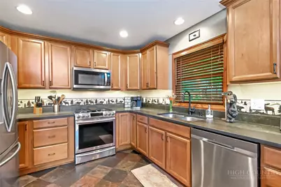 163 Rock Ledge Lane, Sugar Mountain, NC 28604 - Photo 23
