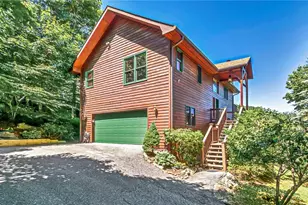 163 Rock Ledge Ln, Sugar Mountain, NC 28604 - Photo 5