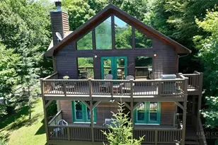 163 Rock Ledge Ln, Sugar Mountain, NC 28604 - Photo 3