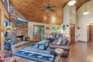 163 Rock Ledge Ln, Sugar Mountain, NC 28604 - Photo 15