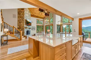 35 Crestview Ln, Banner Elk, NC 28604 - Photo 11