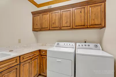 35 Crestview Lane, Banner Elk, NC 28604 - Photo 17