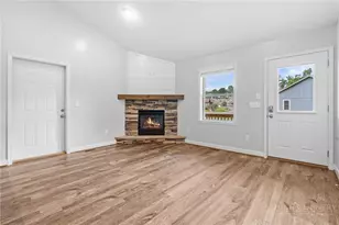 347 Townhomes Pl, Boone, NC 28607 - Photo 9