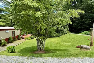 512 Greer Ln, Vilas, NC 28692 - Photo 3