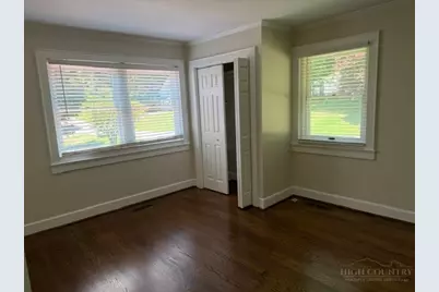 107 W Seventh Street, West Jefferson, NC 28694 - Photo 9