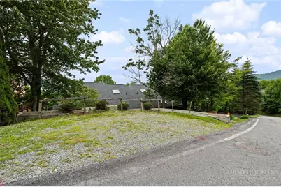218 Slope View Road #22, Sugar Mountain, NC 28604 - Photo 35