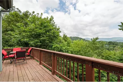 218 Slope View Road #22, Sugar Mountain, NC 28604 - Photo 17