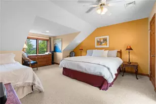 218 Slope View Rd, Sugar Mountain, NC 28604 - Photo 15