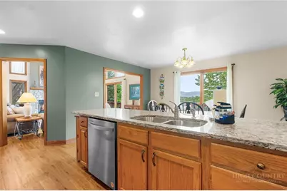 218 Slope View Road #22, Sugar Mountain, NC 28604 - Photo 9