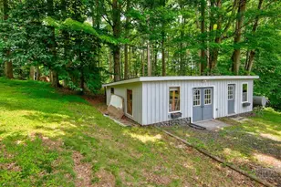 685 Carl Eastridge Rd, Warrensville, NC 28693 - Photo 35
