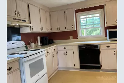 512 Bare Street, West Jefferson, NC 28694 - Photo 7