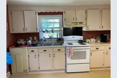 512 Bare Street, West Jefferson, NC 28694 - Photo 9