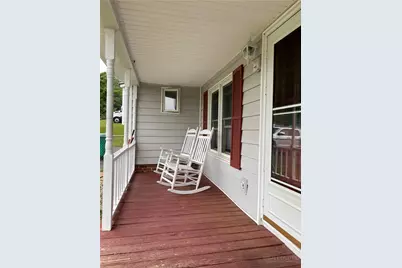 512 Bare Street, West Jefferson, NC 28694 - Photo 3