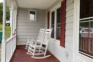 512 Bare St, West Jefferson, NC 28694 - Photo 3