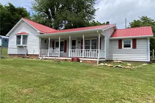 512 Bare St, West Jefferson, NC 28694 - Photo 1