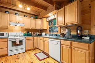 142 Village Cluster Rd, Beech Mountain, NC 28604 - Photo 13