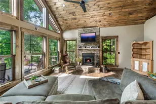 1009 Larkspur Trl, Banner Elk, NC 28604 - Photo 5