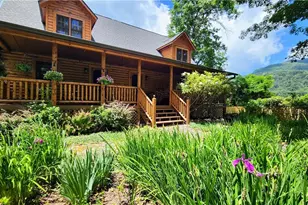 487 Klonteska Dr, Banner Elk, NC 28604 - Photo 3