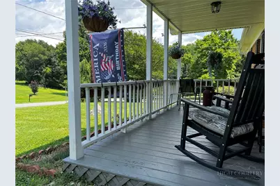118 Badgett Avenue, Mount Airy, NC 27030 - Photo 3
