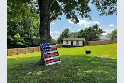 118 Badgett Avenue, Mount Airy, NC 27030 - Photo 5