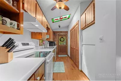 494 Laurelwood Lane, Boone, NC 28607 - Photo 5
