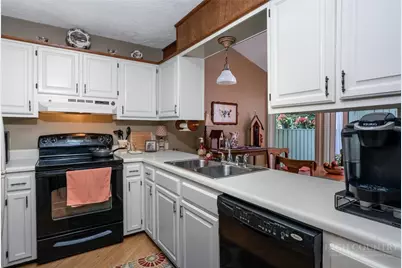 123 Pinnacle Avenue #5, Blowing Rock, NC 28605 - Photo 7