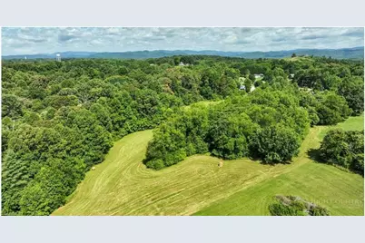826 Sunset Orchard Road, North Wilkesboro, NC 28659 - Photo 3