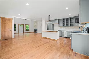 102 Snow Plow Ln, Beech Mountain, NC 28604 - Photo 7