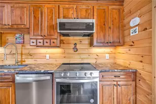 160 Pawpaws Pl Rd, West Jefferson, NC 28694 - Photo 13