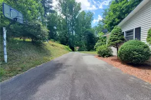 886 Hanging Rock Rd, Spruce Pine, NC 28777 - Photo 13