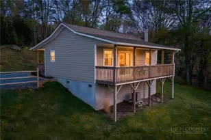 164 Apple Blossom Ln, Banner Elk, NC 28604 - Photo 11