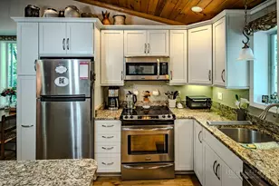 378 Skyleaf Dr, Sugar Mountain, NC 28604 - Photo 11