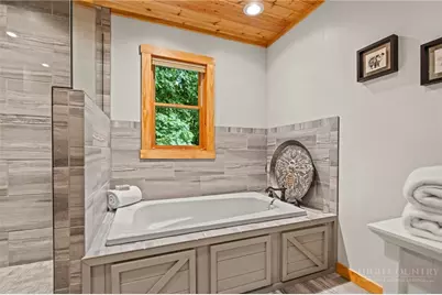 374 Tinys Mountain Drive, Deep Gap, NC 28618 - Photo 17