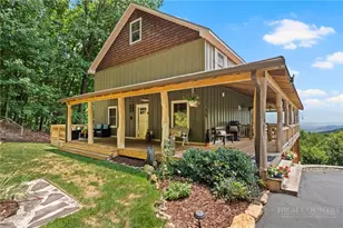 374 Tinys Mountain Dr, Deep Gap, NC 28618 - Photo 3
