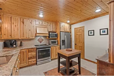 374 Tinys Mountain Drive, Deep Gap, NC 28618 - Photo 11
