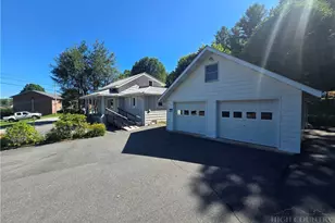 159 Hubert St, Newland, NC 28657 - Photo 39