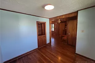 159 Hubert St, Newland, NC 28657 - Photo 9