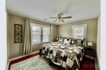 200 S Church Avenue, West Jefferson, NC 28694 - Photo 15