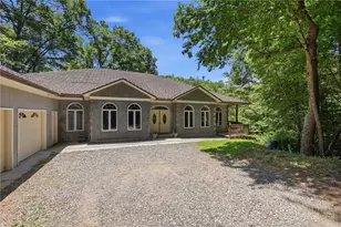 211 Independence Wy, West Jefferson, NC 28694 - Photo 3