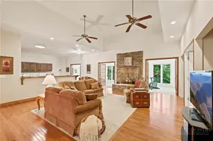 211 Independence Wy, West Jefferson, NC 28694 - Photo 23
