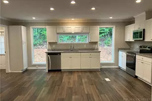 3153 Bear Trail Dr, Lenoir, NC 28645 - Photo 3