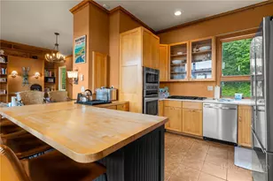 200 Summit Rd, Beech Mountain, NC 28604 - Photo 11
