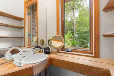 200 Summit Road, Beech Mountain, NC 28604 - Photo 15