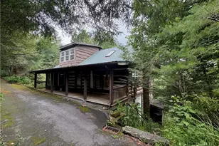 370 Parkway Forest Dr, Boone, NC 28607 - Photo 3