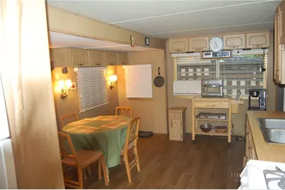 96 Hickory Lane, Newland, NC 28657 - Photo 9